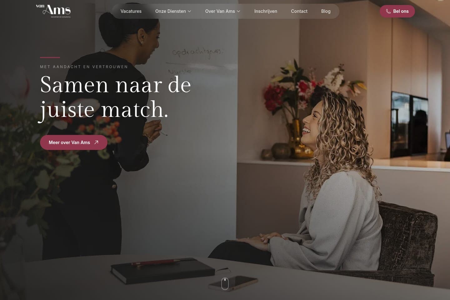 Screenshot van Van Ams, website door Invoker